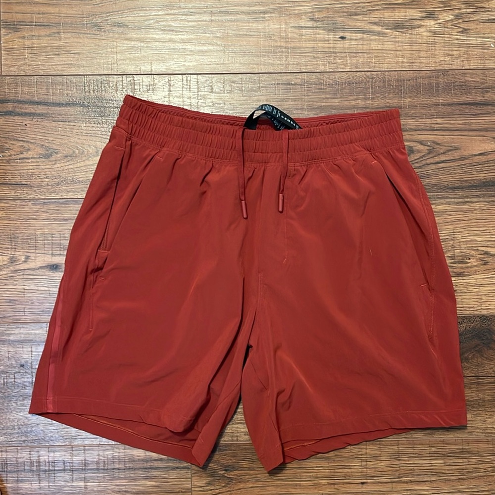 Lululemon Pace Breaker Linerless 7”